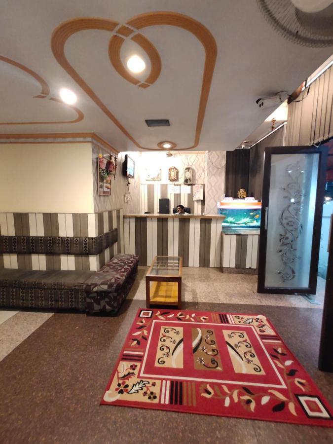 Hotel Aman Palace Allāhābād Junction エクステリア 写真